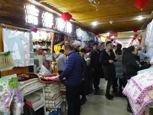 春節前奏 濟南義烏小商品批發市場內外人氣爆滿,熱鬧非凡
