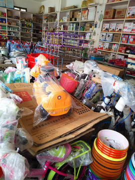 日雜店