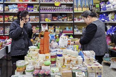 走訪口岸聽信心丨新疆巴克圖口岸:邊民互市貿易火熱 "通道經濟"邁向"口岸經濟"